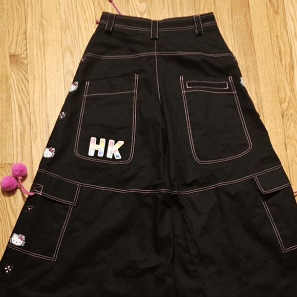 Hello Kitty Phat Pants - Picture 4 of 8